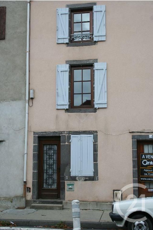 Appartement Studio à louer - 1 pièce - 16.5 m2 - RIOM - 63 - AUVERGNE - Century 21 Agence Girard