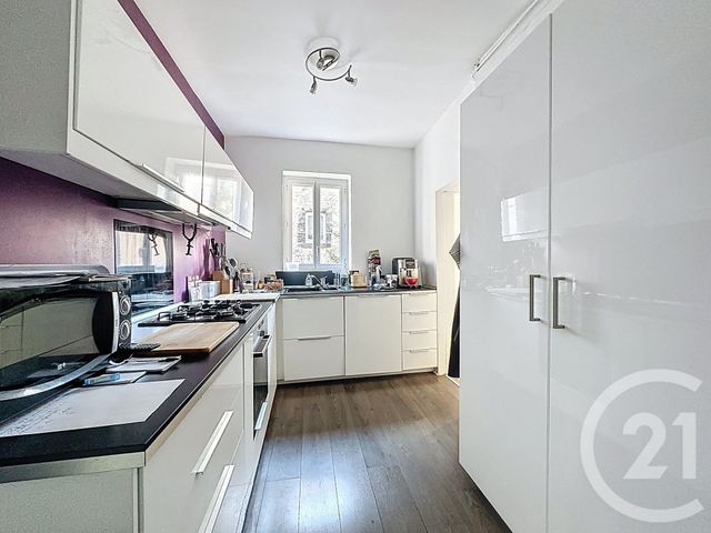 Appartement F2 bis à louer - 3 pièces - 71.6 m2 - RIOM - 63 - AUVERGNE - Century 21 Agence Girard