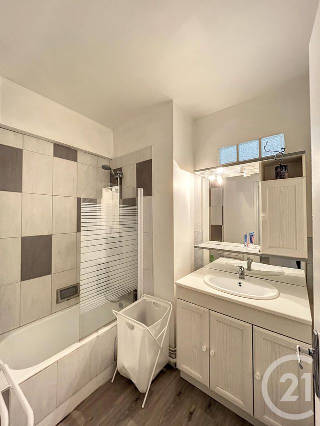 Appartement F2 à louer - 2 pièces - 53.67 m2 - CLERMONT FERRAND - 63 - AUVERGNE - Century 21 Agence Girard