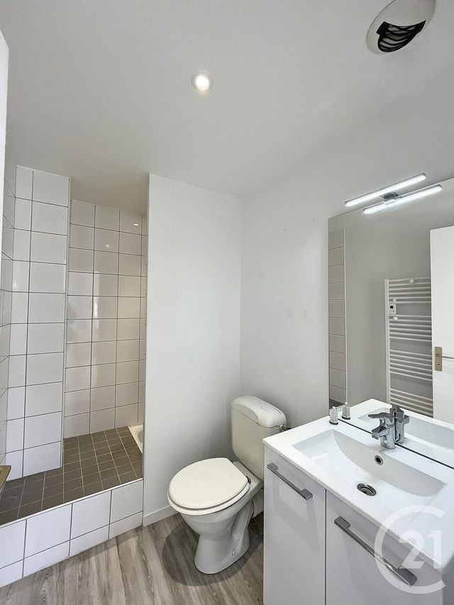 Appartement F2 à louer - 2 pièces - 25.8 m2 - RIOM - 63 - AUVERGNE - Century 21 Agence Girard