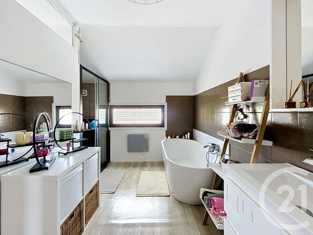 maison à vendre - 5 pièces - 96.0 m2 - RIOM - 63 - AUVERGNE - Century 21 Agence Girard