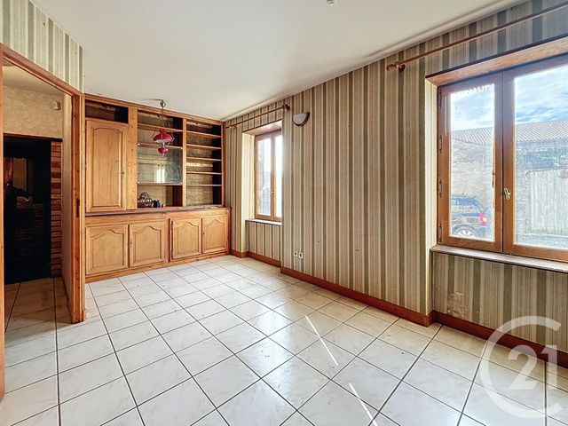 maison à vendre - 8 pièces - 210.0 m2 - VARENNES SUR MORGE - 63 - AUVERGNE - Century 21 Agence Girard