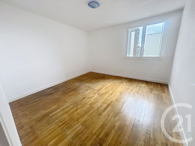Appartement F2 à louer - 2 pièces - 54.9 m2 - CLERMONT FERRAND - 63 - AUVERGNE - Century 21 Agence Girard