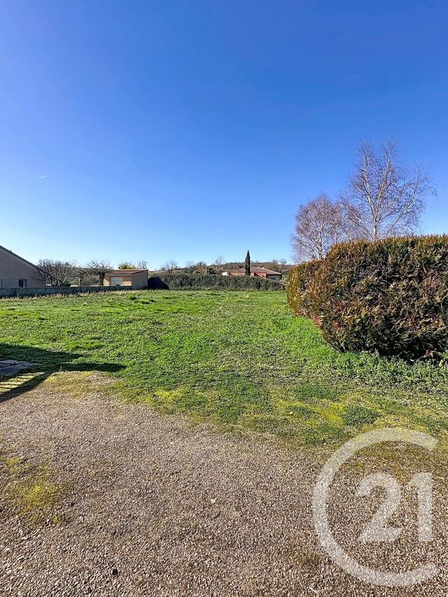 terrain à vendre - 836.0 m2 - BEAUREGARD VENDON - 63 - AUVERGNE - Century 21 Agence Girard