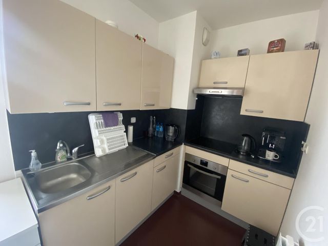 Appartement F3 à louer - 3 pièces - 82.24 m2 - CHATELGUYON - 63 - AUVERGNE - Century 21 Agence Girard
