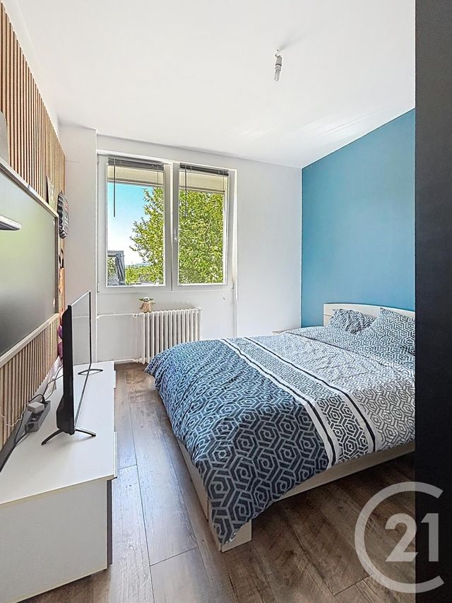 maison à vendre - 5 pièces - 92.53 m2 - CHATEL GUYON - 63 - AUVERGNE - Century 21 Agence Girard