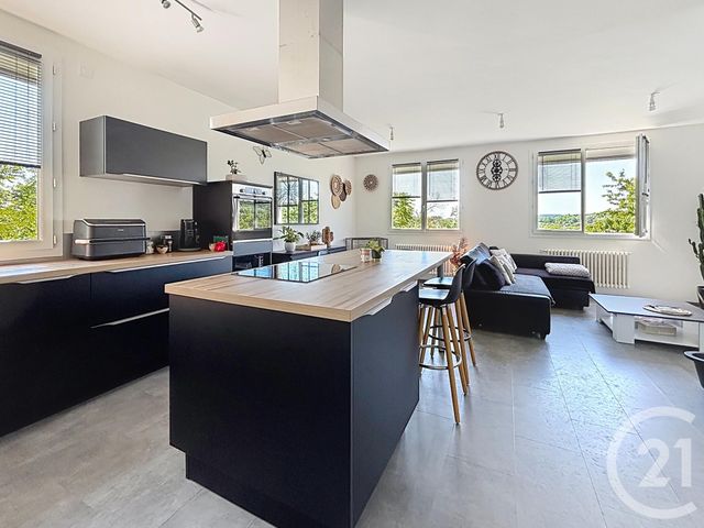 maison à vendre - 5 pièces - 92.53 m2 - CHATEL GUYON - 63 - AUVERGNE - Century 21 Agence Girard