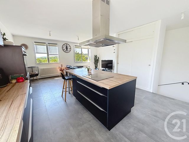 maison à vendre - 5 pièces - 92.53 m2 - CHATEL GUYON - 63 - AUVERGNE - Century 21 Agence Girard
