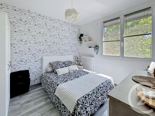 maison à vendre - 5 pièces - 92.53 m2 - CHATEL GUYON - 63 - AUVERGNE - Century 21 Agence Girard