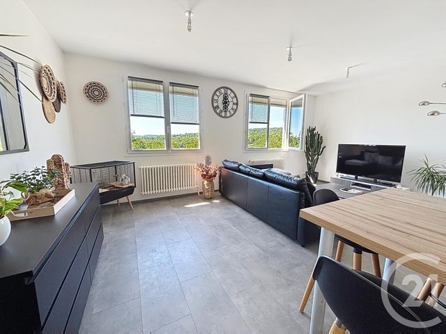 maison à vendre - 5 pièces - 92.53 m2 - CHATEL GUYON - 63 - AUVERGNE - Century 21 Agence Girard