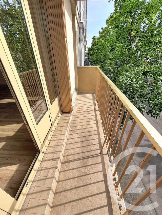 Appartement F3 à louer - 3 pièces - 79.21 m2 - VICHY - 03 - AUVERGNE - Century 21 Agence Girard