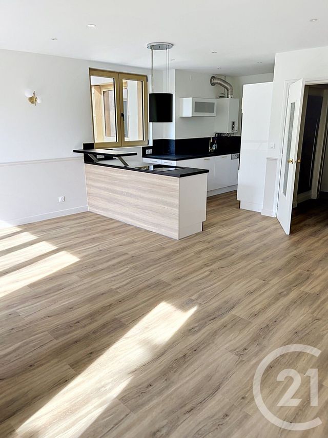 Appartement F3 à louer - 3 pièces - 79.21 m2 - VICHY - 03 - AUVERGNE - Century 21 Agence Girard