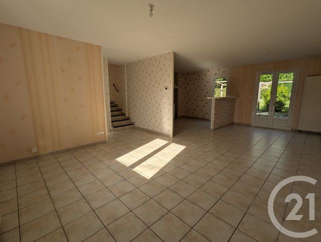 maison à louer - 4 pièces - 86.59 m2 - CHATEAUGAY - 63 - AUVERGNE - Century 21 Agence Girard