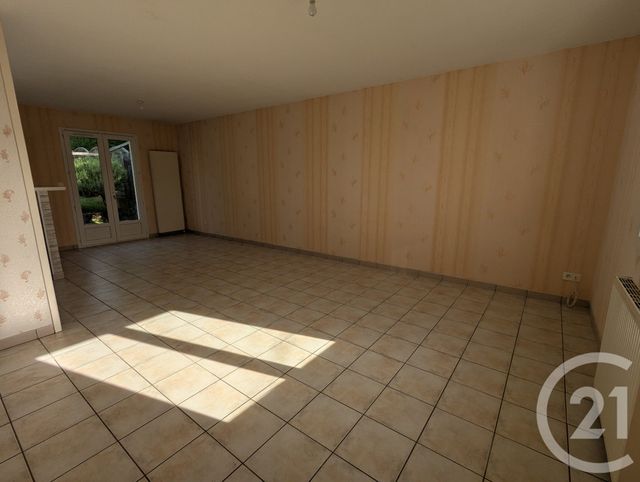 maison à louer - 4 pièces - 86.59 m2 - CHATEAUGAY - 63 - AUVERGNE - Century 21 Agence Girard