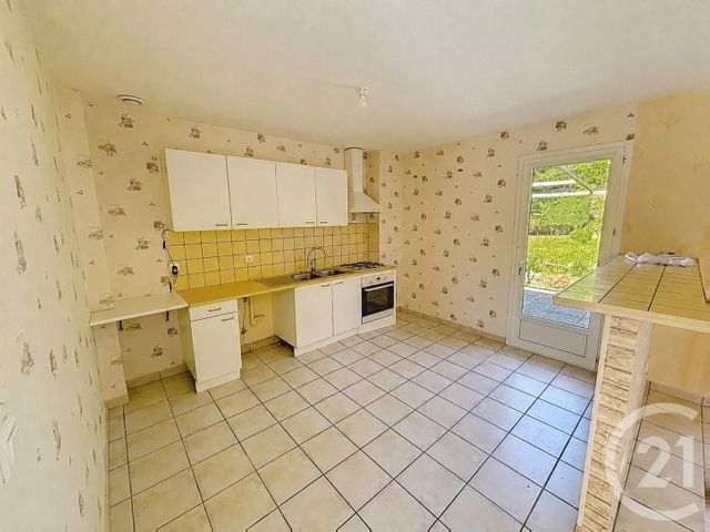 maison à louer - 4 pièces - 86.59 m2 - CHATEAUGAY - 63 - AUVERGNE - Century 21 Agence Girard