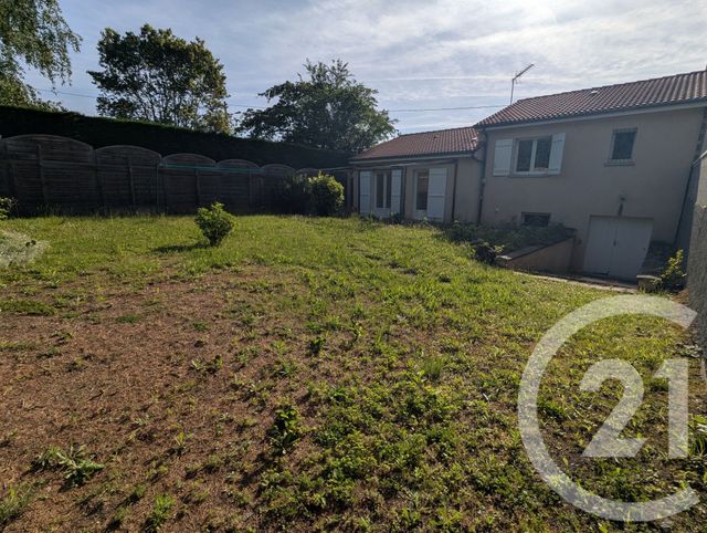 maison à louer - 4 pièces - 86.59 m2 - CHATEAUGAY - 63 - AUVERGNE - Century 21 Agence Girard