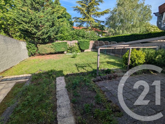 maison à louer - 4 pièces - 86.59 m2 - CHATEAUGAY - 63 - AUVERGNE - Century 21 Agence Girard