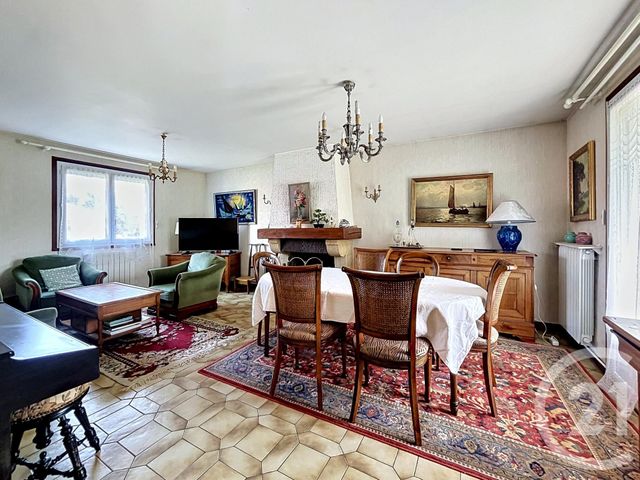 maison à vendre - 8 pièces - 134.0 m2 - MOZAC - 63 - AUVERGNE - Century 21 Agence Girard