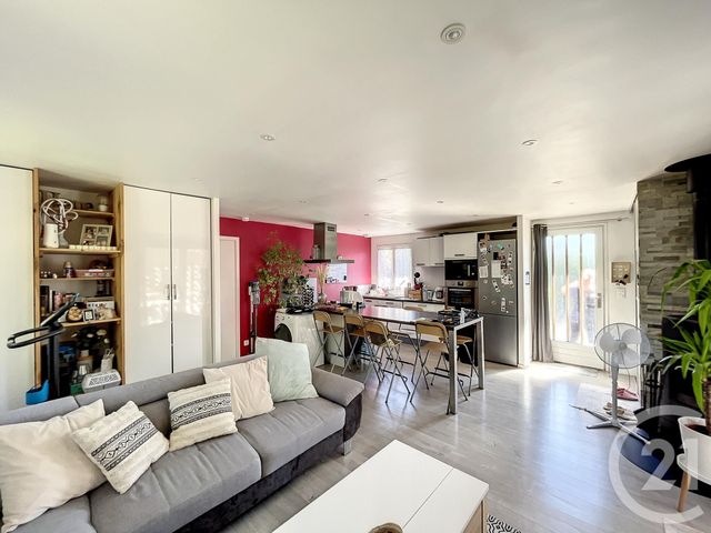 maison à louer - 3 pièces - 65.76 m2 - RIOM - 63 - AUVERGNE - Century 21 Agence Girard