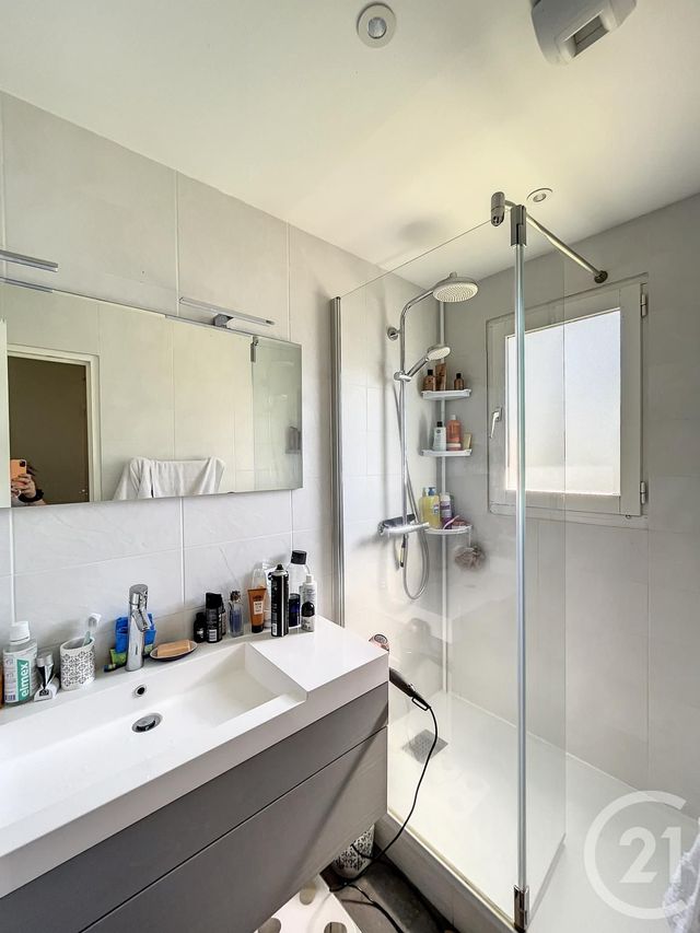 maison à louer - 3 pièces - 65.76 m2 - RIOM - 63 - AUVERGNE - Century 21 Agence Girard