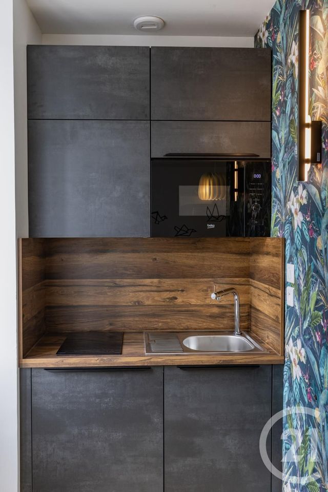 Appartement Studio à louer - 1 pièce - 20.45 m2 - CLERMONT FERRAND - 63 - AUVERGNE - Century 21 Agence Girard