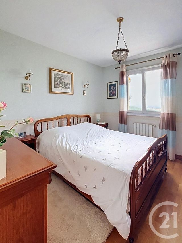 maison à vendre - 8 pièces - 160.0 m2 - CHATEL GUYON - 63 - AUVERGNE - Century 21 Agence Girard