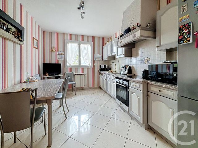 maison à vendre - 8 pièces - 160.0 m2 - CHATEL GUYON - 63 - AUVERGNE - Century 21 Agence Girard