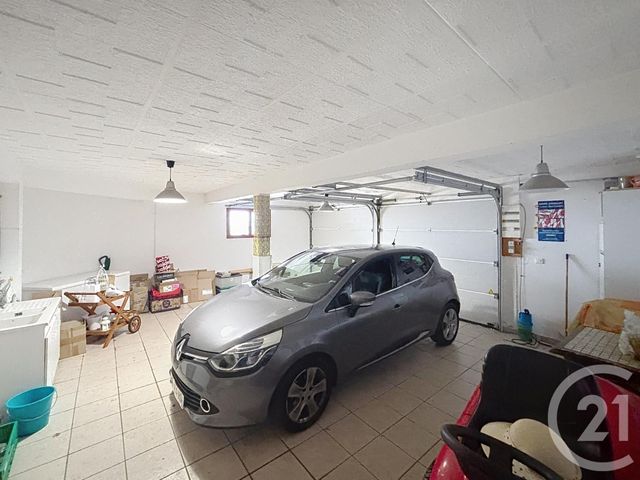 maison à vendre - 8 pièces - 160.0 m2 - CHATEL GUYON - 63 - AUVERGNE - Century 21 Agence Girard