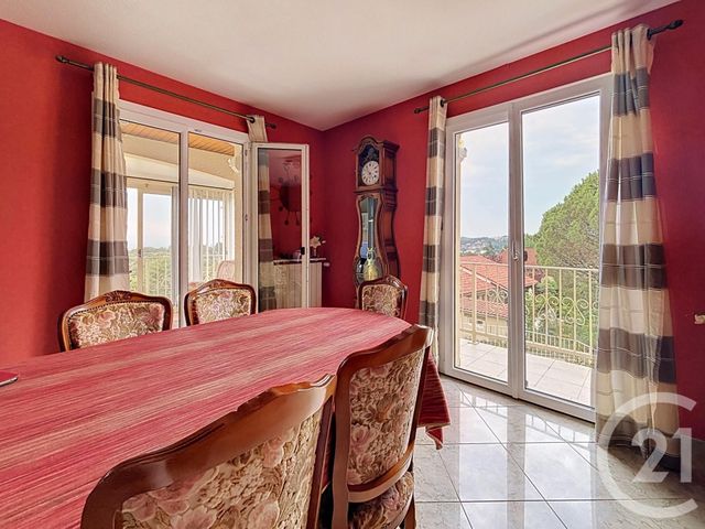 maison à vendre - 8 pièces - 160.0 m2 - CHATEL GUYON - 63 - AUVERGNE - Century 21 Agence Girard