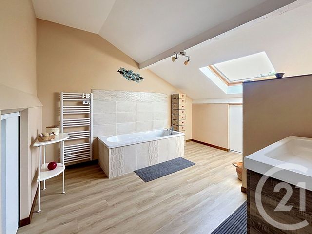 maison à vendre - 5 pièces - 124.0 m2 - RIOM - 63 - AUVERGNE - Century 21 Agence Girard