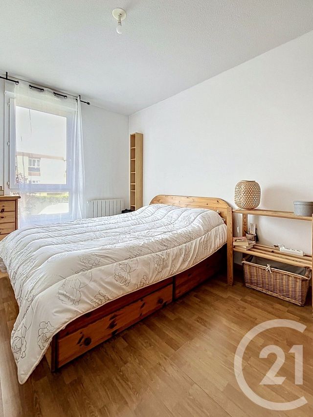 Appartement F4 à vendre - 4 pièces - 80.07 m2 - RIOM - 63 - AUVERGNE - Century 21 Agence Girard