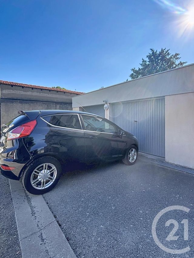 Appartement F2 à vendre - 2 pièces - 44.06 m2 - RIOM - 63 - AUVERGNE - Century 21 Agence Girard