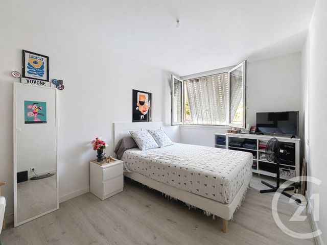 Appartement F2 à vendre - 2 pièces - 44.06 m2 - RIOM - 63 - AUVERGNE - Century 21 Agence Girard