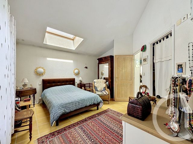 Appartement F4 à vendre - 4 pièces - 140.33 m2 - RIOM - 63 - AUVERGNE - Century 21 Agence Girard