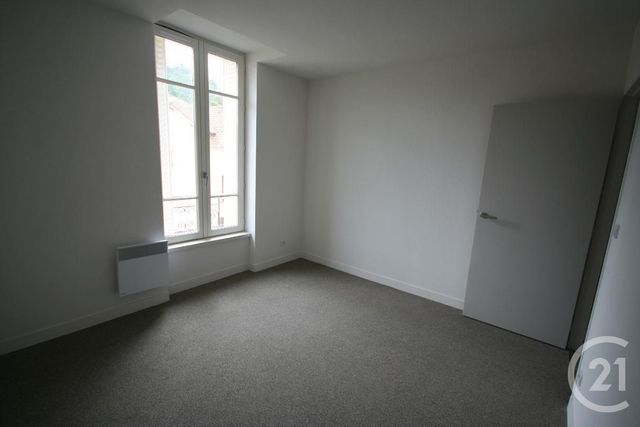 Appartement F3 à louer - 3 pièces - 77.3 m2 - CHATELGUYON - 63 - AUVERGNE - Century 21 Agence Girard