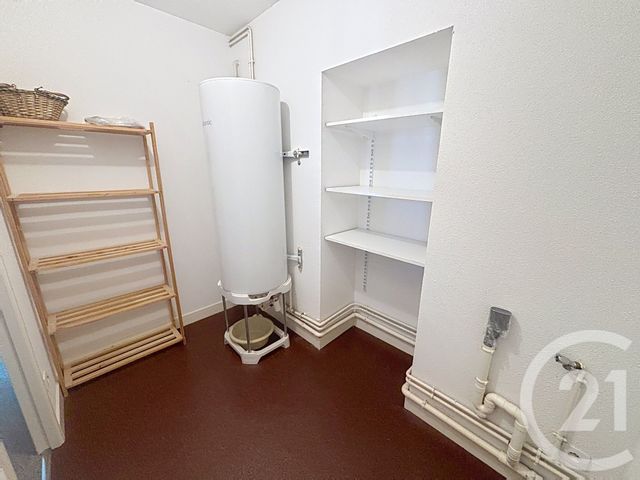 Appartement F3 à louer - 3 pièces - 77.3 m2 - CHATELGUYON - 63 - AUVERGNE - Century 21 Agence Girard