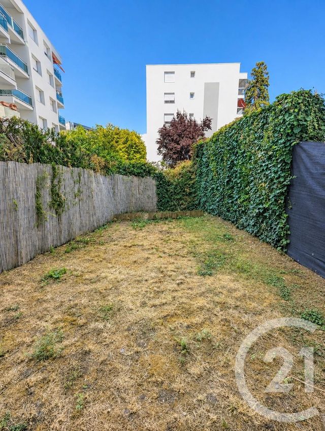 Appartement F2 à louer - 2 pièces - 50.24 m2 - CLERMONT FERRAND - 63 - AUVERGNE - Century 21 Agence Girard