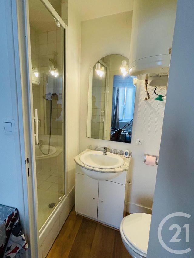 Appartement Studio à louer - 1 pièce - 17.06 m2 - RIOM - 63 - AUVERGNE - Century 21 Agence Girard