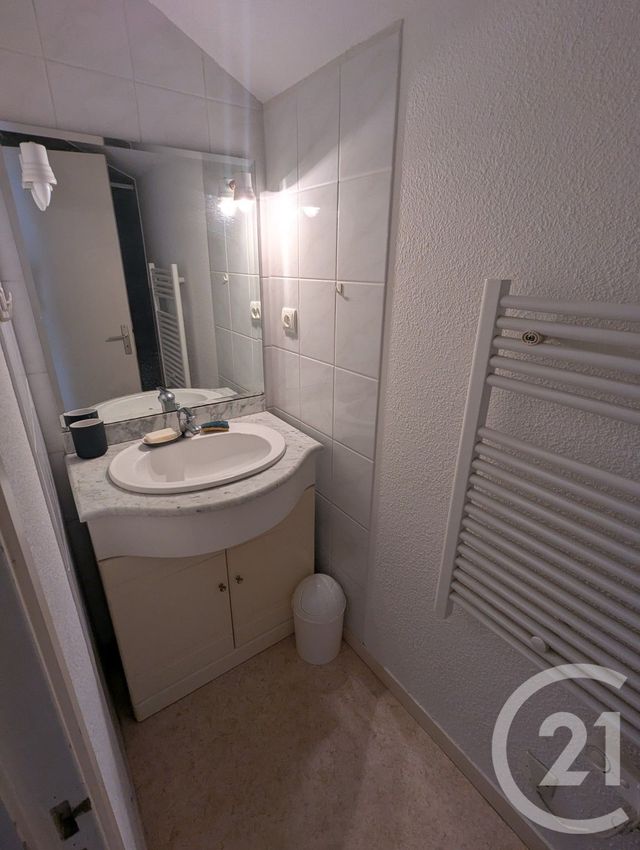 maison à louer - 2 pièces - 30.3 m2 - RIOM - 63 - AUVERGNE - Century 21 Agence Girard