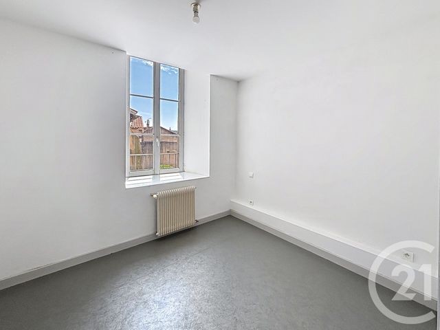 Appartement F3 à louer - 3 pièces - 66.81 m2 - RIOM - 63 - AUVERGNE - Century 21 Agence Girard