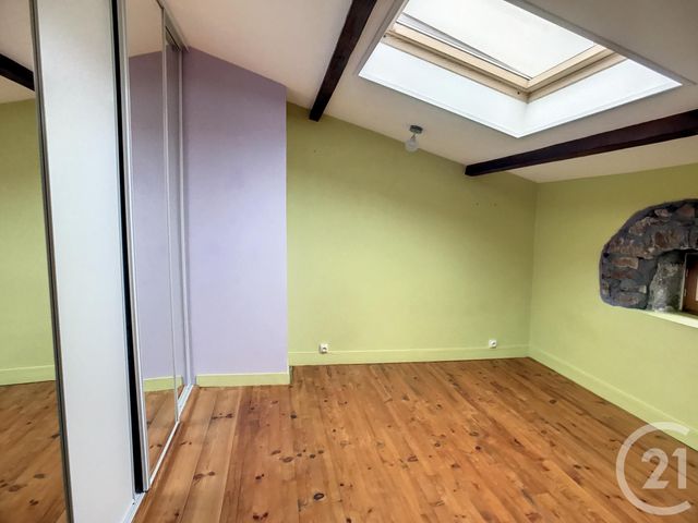 maison à louer - 4 pièces - 115.0 m2 - CHATEAUGAY - 63 - AUVERGNE - Century 21 Agence Girard