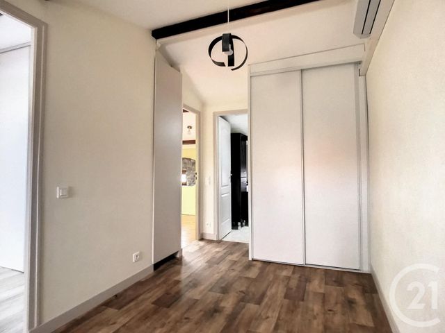maison à louer - 4 pièces - 115.0 m2 - CHATEAUGAY - 63 - AUVERGNE - Century 21 Agence Girard