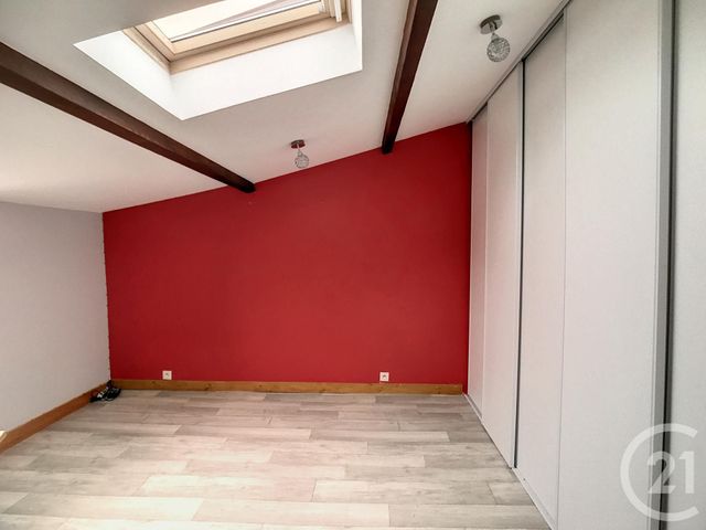 maison à louer - 4 pièces - 115.0 m2 - CHATEAUGAY - 63 - AUVERGNE - Century 21 Agence Girard