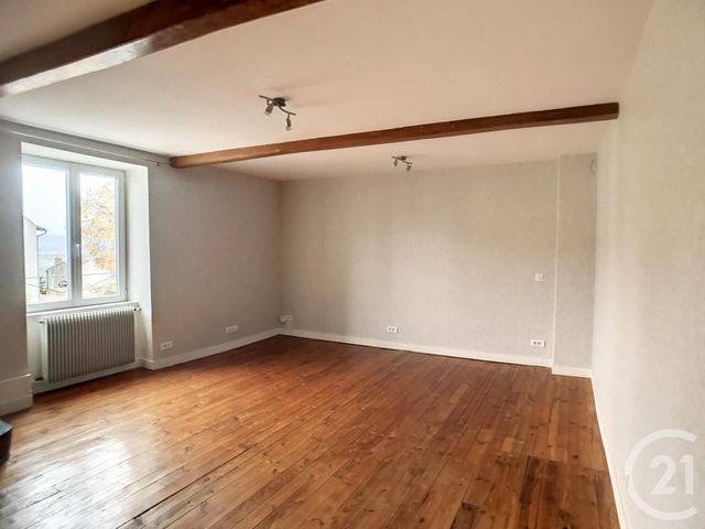 maison à louer - 4 pièces - 115.0 m2 - CHATEAUGAY - 63 - AUVERGNE - Century 21 Agence Girard