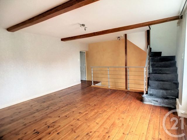 maison à louer - 4 pièces - 115.0 m2 - CHATEAUGAY - 63 - AUVERGNE - Century 21 Agence Girard