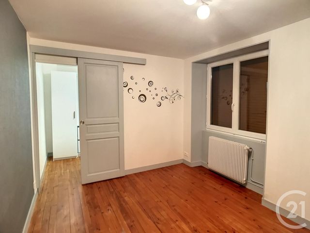 maison à louer - 4 pièces - 115.0 m2 - CHATEAUGAY - 63 - AUVERGNE - Century 21 Agence Girard