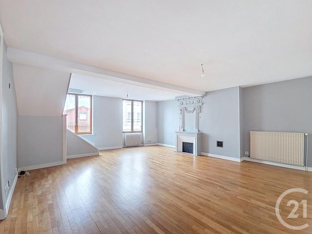 maison à vendre - 7 pièces - 217.3 m2 - MOZAC - 63 - AUVERGNE - Century 21 Agence Girard