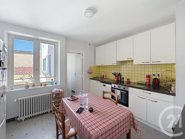 Appartement F2 à louer - 2 pièces - 61.41 m2 - RIOM - 63 - AUVERGNE - Century 21 Agence Girard