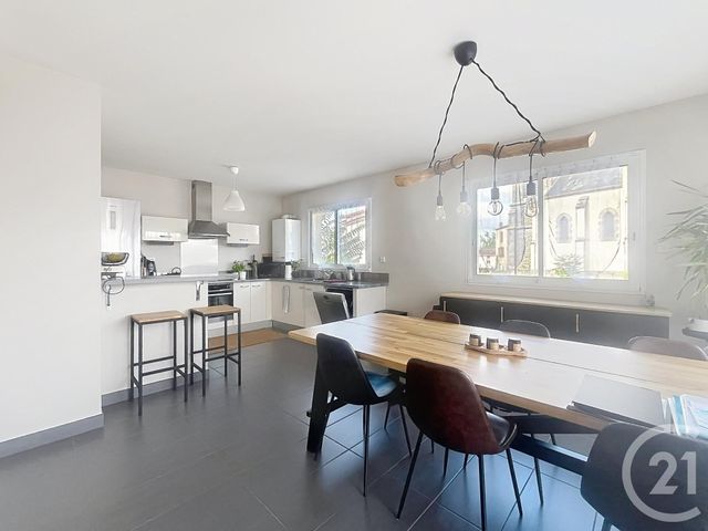 maison à louer - 4 pièces - 105.65 m2 - LUSSAT - 63 - AUVERGNE - Century 21 Agence Girard