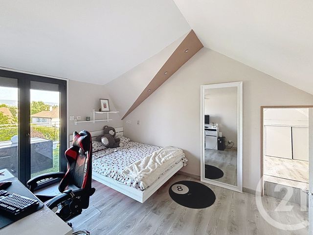 maison à vendre - 6 pièces - 188.0 m2 - MENETROL - 63 - AUVERGNE - Century 21 Agence Girard